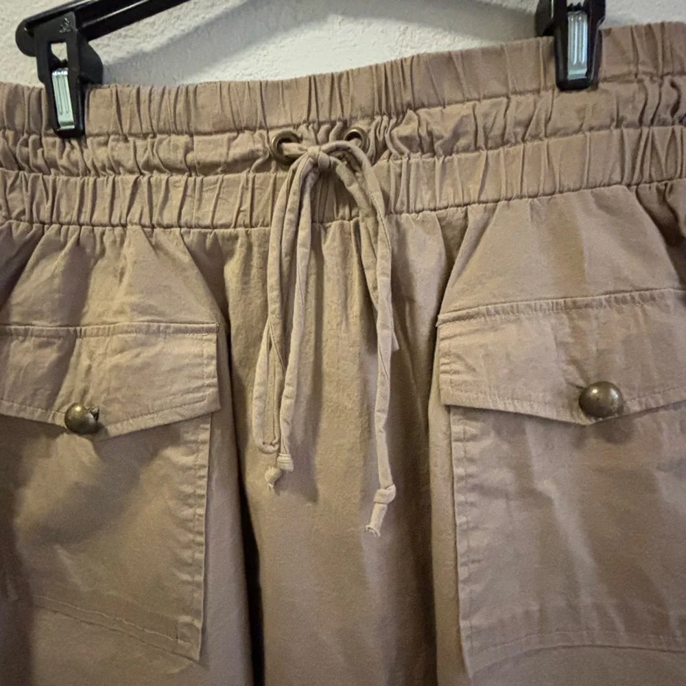 Beige tie string mini skirt